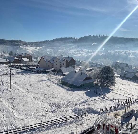 Superior suite mountain view, Villa Livorno