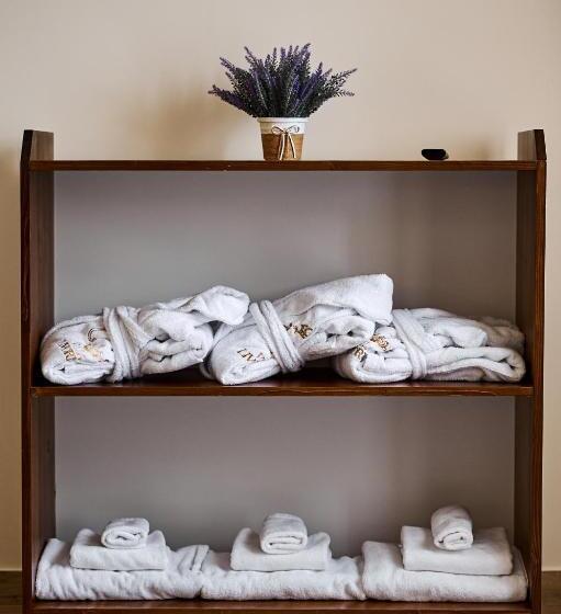 Superior suite mountain view, Villa Livorno