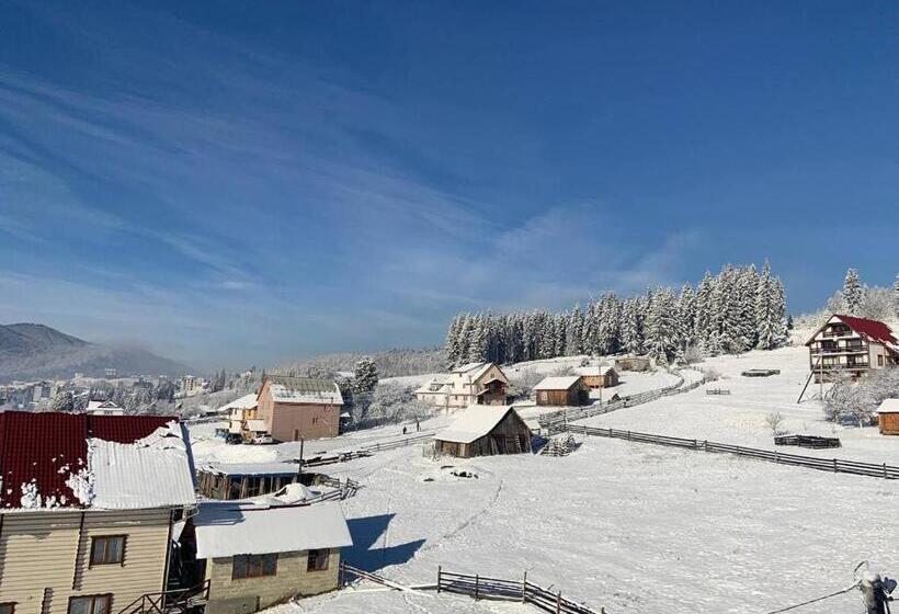 اتاق استاندارد سه نفره, Villa Livorno