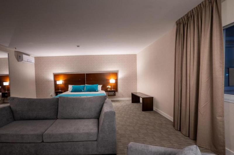 프레지덴셜 스위트, Howard Johnson Plaza & Convention Center Spa La Plata