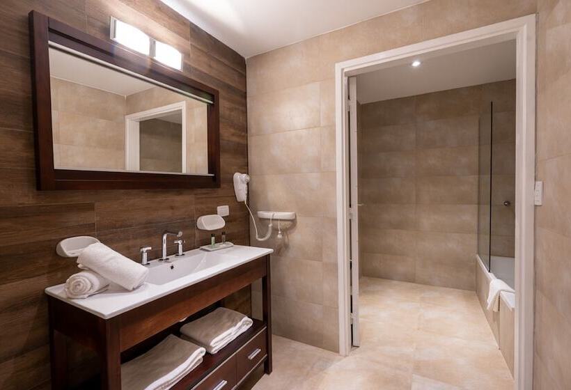 프레지덴셜 스위트, Howard Johnson Plaza & Convention Center Spa La Plata