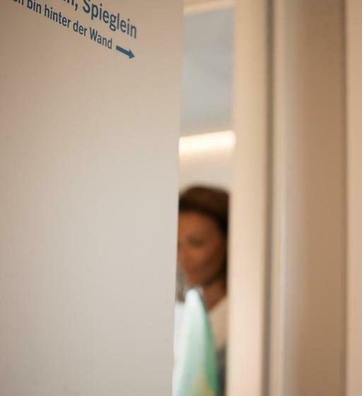 Номер Стандарт, Lakeside77