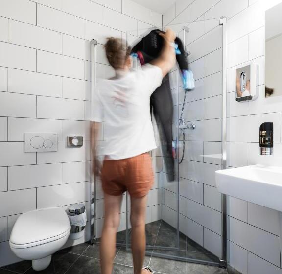 Семейный Номер, Lakeside77