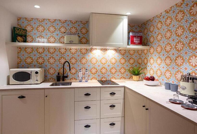 سوییت, Samaritana Suites