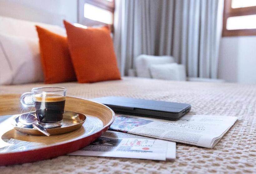 سوییت دوبلکس, Samaritana Suites