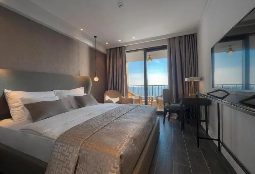 اتاق استاندارد با بالکن و چشم‌انداز دریا, Vivid Blue Serenity Resort