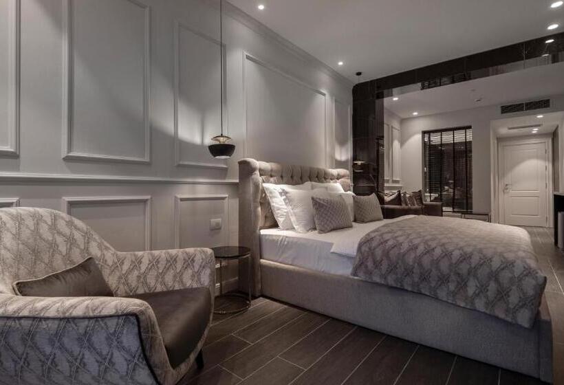 اتاق لوکس, Vivid Blue Serenity Resort