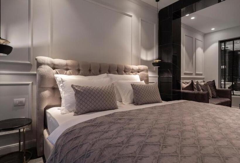 اتاق لوکس, Vivid Blue Serenity Resort