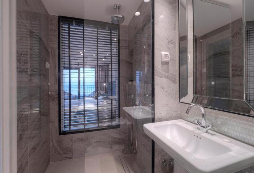 חדר סטנדרט מעבר לחד עם נוף לים, Vivid Blue Serenity Resort