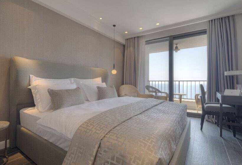 اتاق استاندارد با بالکن و چشم‌انداز دریا, Vivid Blue Serenity Resort