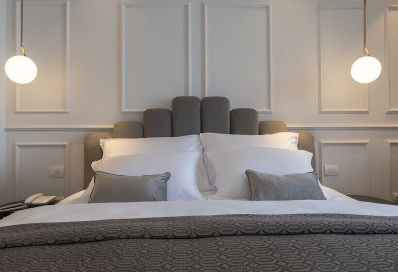 اتاق استاندارد با بالکن و چشم‌انداز دریا, Vivid Blue Serenity Resort