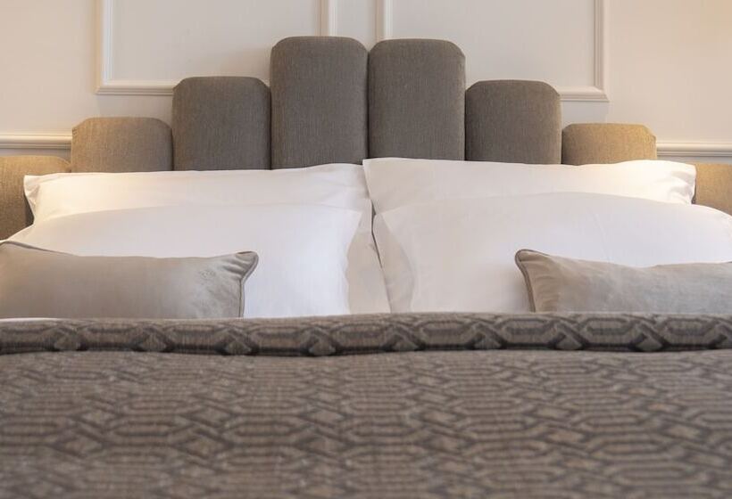 اتاق استاندارد با بالکن و چشم‌انداز دریا, Vivid Blue Serenity Resort