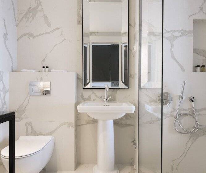 اتاق استاندارد با بالکن و چشم‌انداز دریا, Vivid Blue Serenity Resort