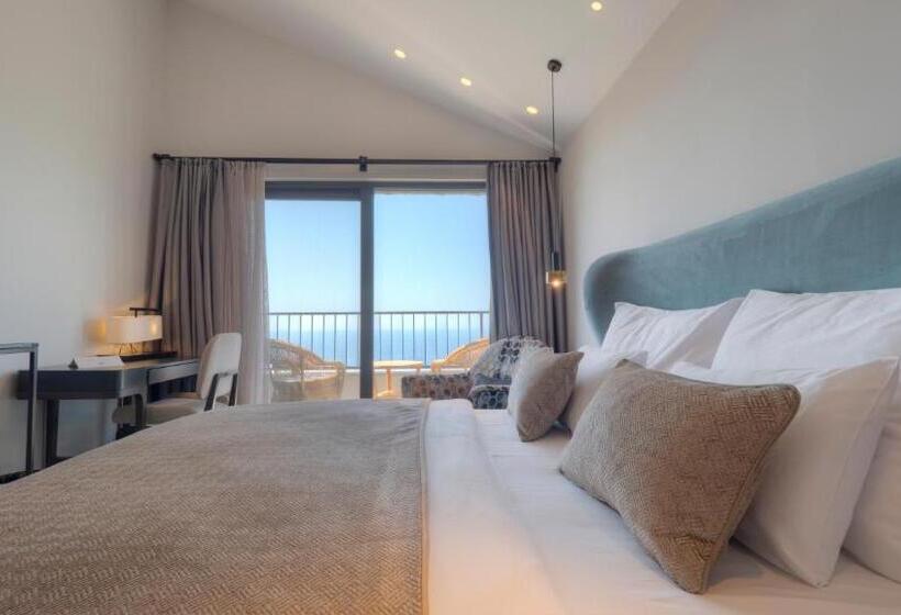 חדר סטנדרט מעבר לחד עם נוף לים, Vivid Blue Serenity Resort