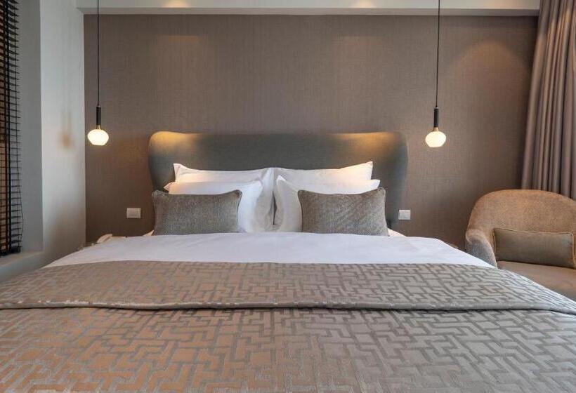 اتاق‌ استاندارد تودرتو با چشم‌انداز دریا, Vivid Blue Serenity Resort