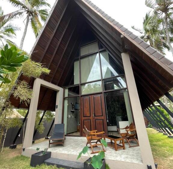 带花园景观和一个卧室的别墅, Soluna Beach Resort
