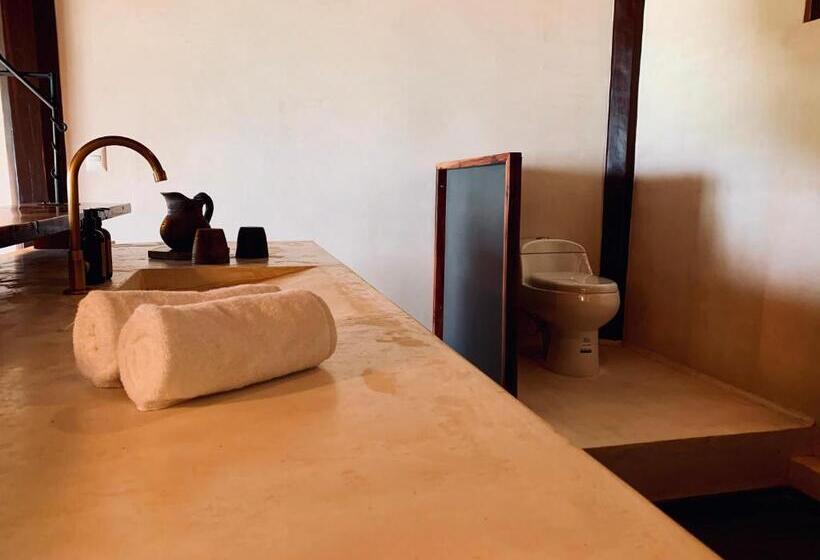 اتاق لوکس با بالکن و چشمانداز دریا, Libelula Tulum Beachfront