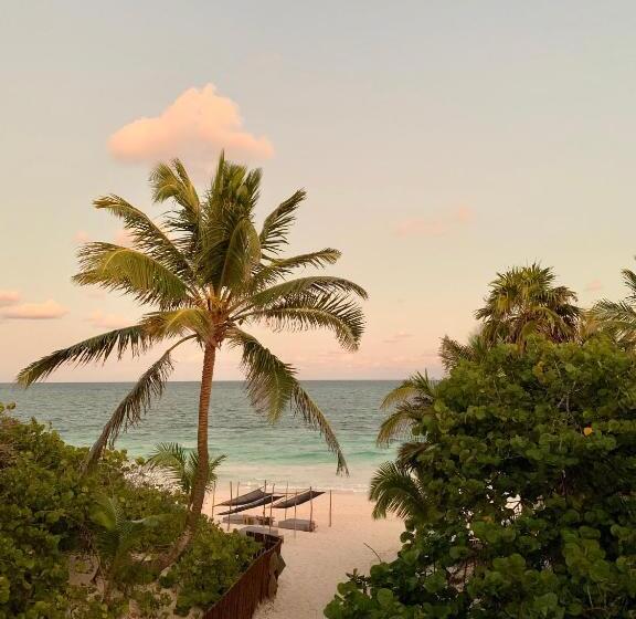 اتاق استاندارد با بالکن و چشمانداز دریا, Libelula Tulum Beachfront