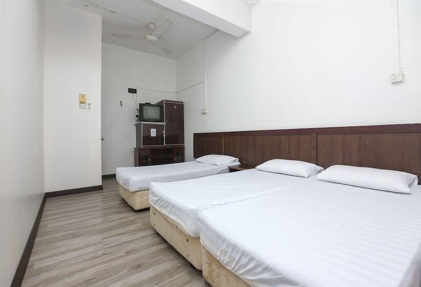 غرفة ديلوكس ثلاثية, Spot On 89755 D&d Budget Inn