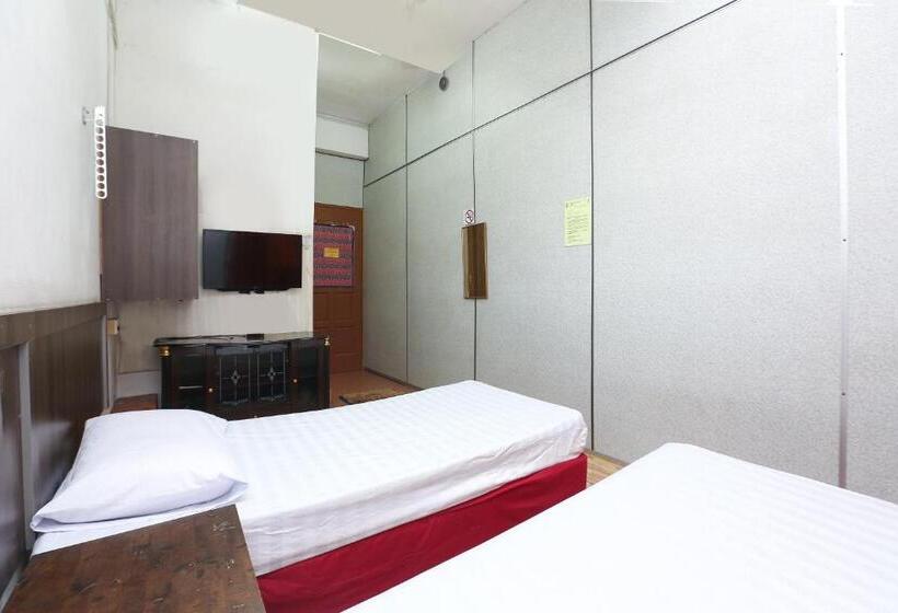 غرفة ديلوكس, Spot On 89755 D&d Budget Inn