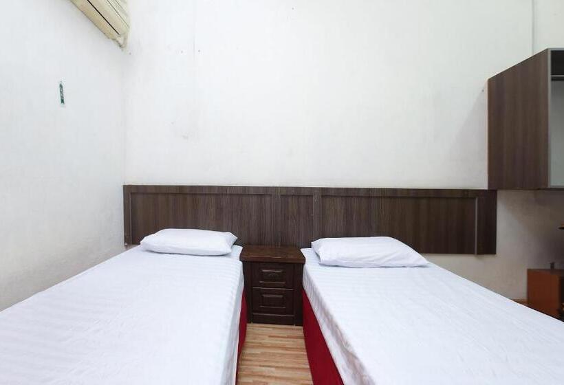 غرفة ديلوكس, Spot On 89755 D&d Budget Inn