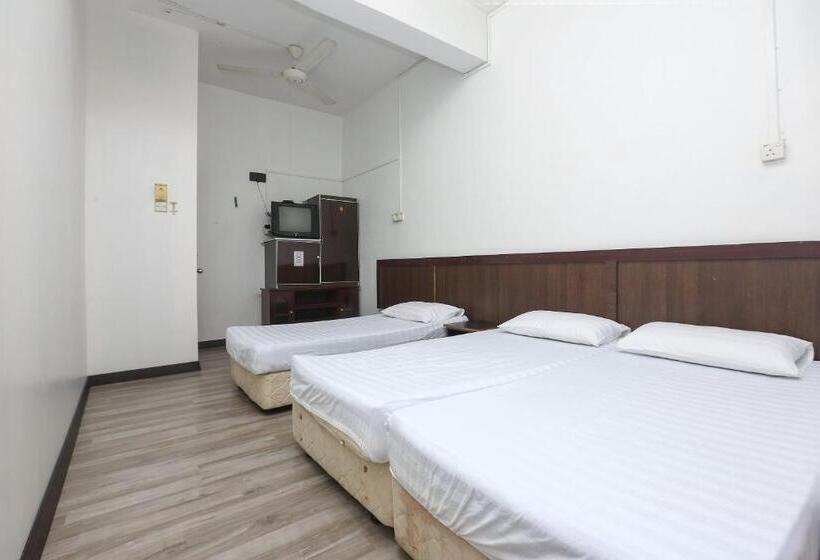 جناح عائلي, Spot On 89755 D&d Budget Inn