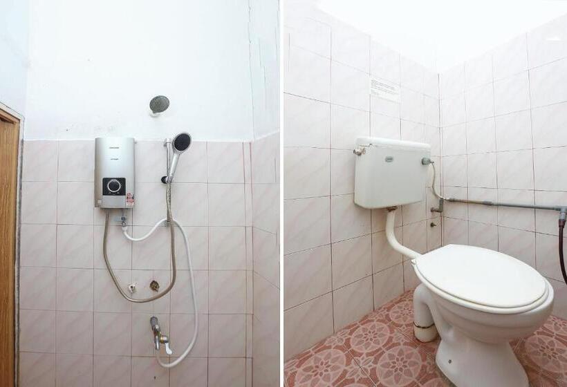 جناح عائلي, Spot On 89755 D&d Budget Inn