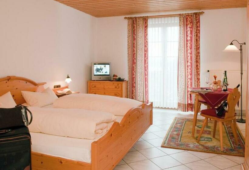 标准间, Wein  Und Sekthaus F.b.schönleber