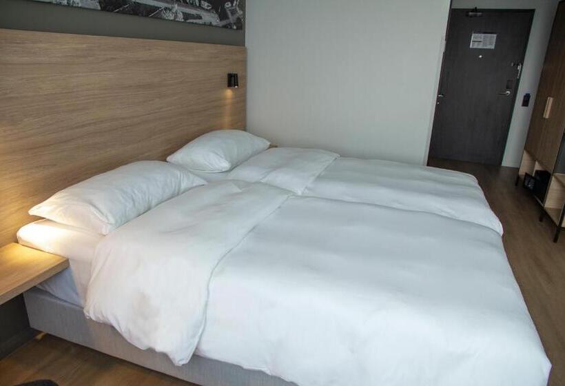 Family Room, Park Inn By Radisson Vilnius Airport Hotel & Conference Centre