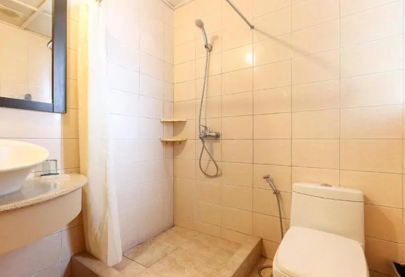 Deluxe Room, Technopark