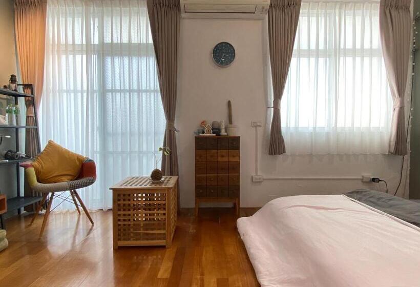 اتاق استاندارد با بالکن, 小仙肉包棟民宿