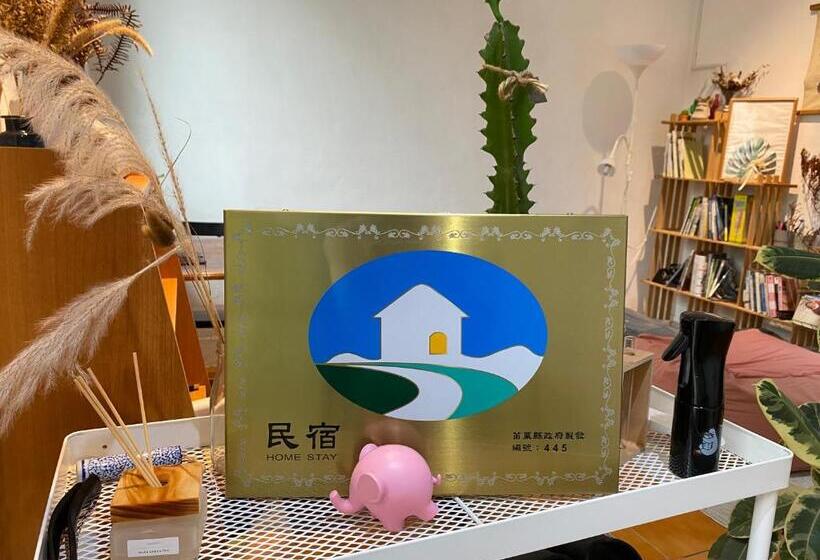 اتاق استاندارد با بالکن, 小仙肉包棟民宿