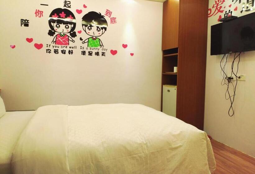 ベーシックルーム, Hong Ben