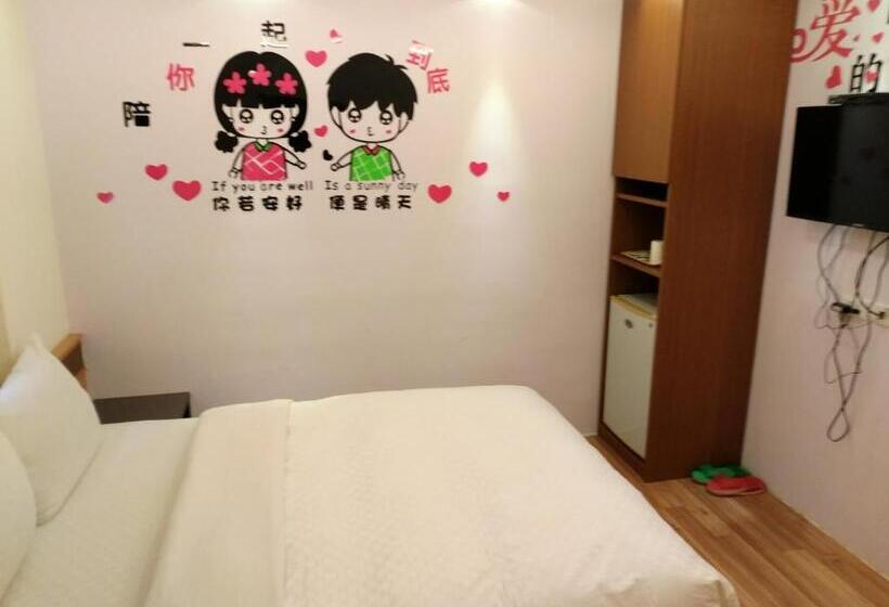 ベーシックルーム, Hong Ben