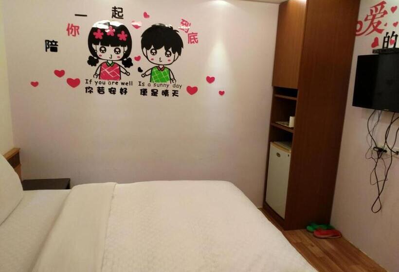 ベーシックルーム, Hong Ben