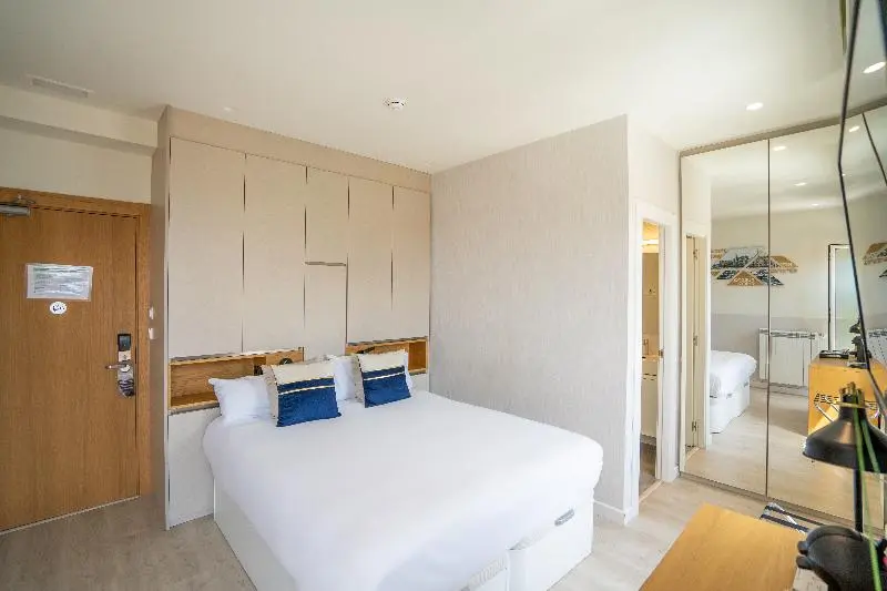 اتاق استاندارد, Sercotel El Balcon De La Bahia Suites