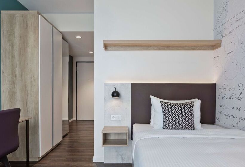 דירת חדר, Stellaris Apartment