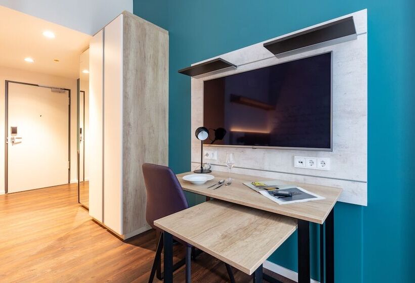 דירת חדר, Stellaris Apartment