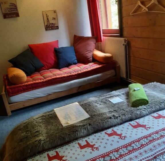 标准三人间, Auberge Refuge De Roybon