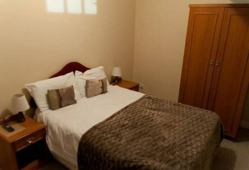 スタンダードルーム, Oak Inn