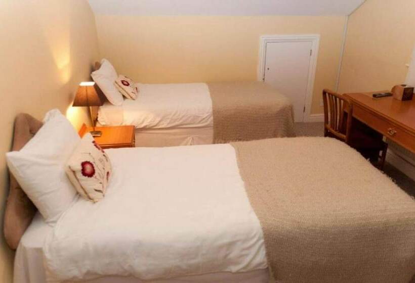 スタンダードルーム, Oak Inn