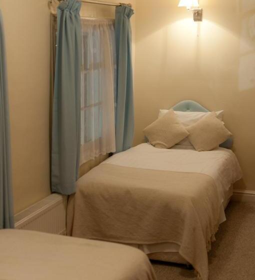 スタンダードルーム, Oak Inn