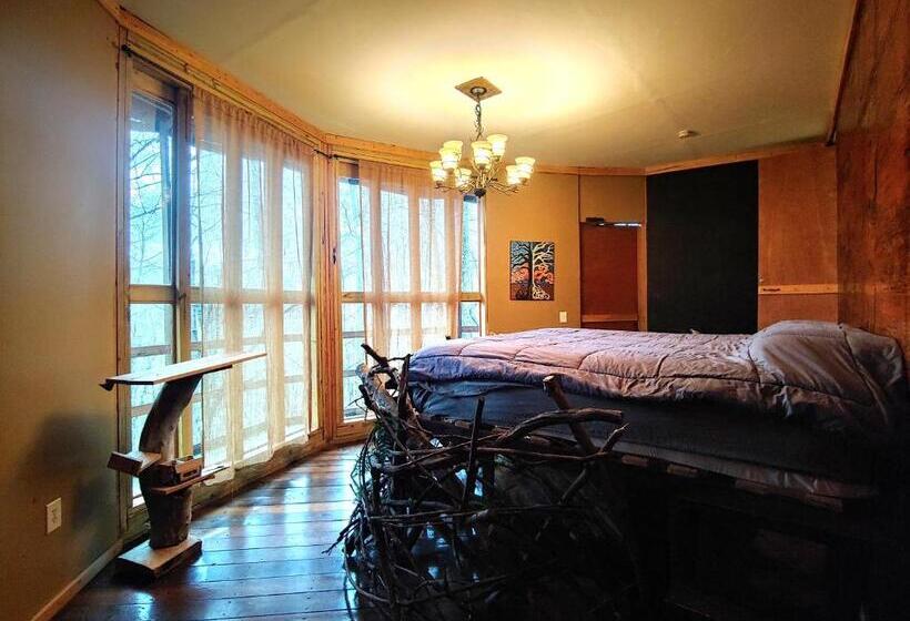 Шале 1 Спальня, Lost River Hostel