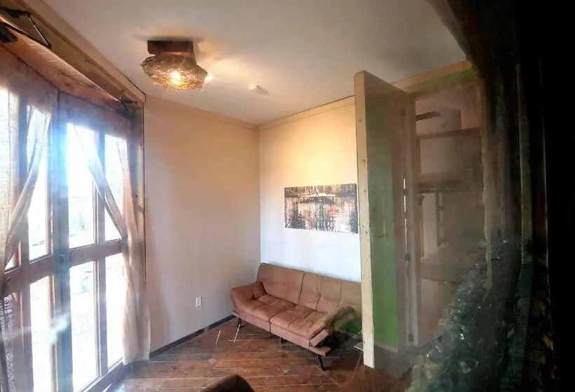 シャレー1寝室, Lost River Hostel