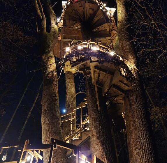 شاليه غرفة نوم واحدة, Lost River Hostel