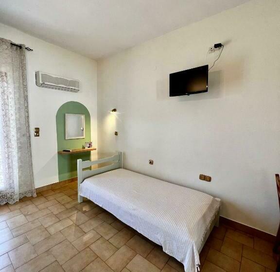 إستوديو قياسى مطل على البحر, Ocean Front Studios 77