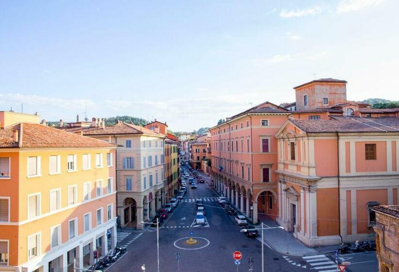 اتاق لوکس چهار تخته, Attico Di Via D'azeglio