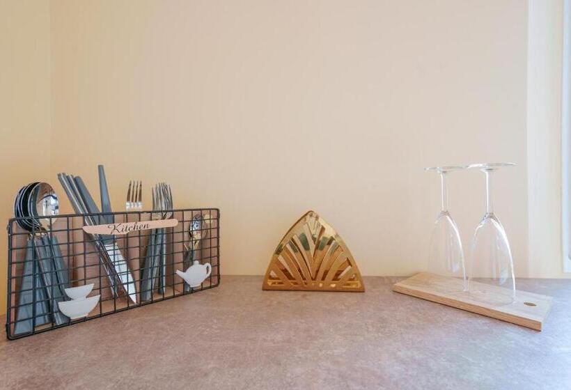 اتاق لوکس چهار تخته, Attico Di Via D'azeglio