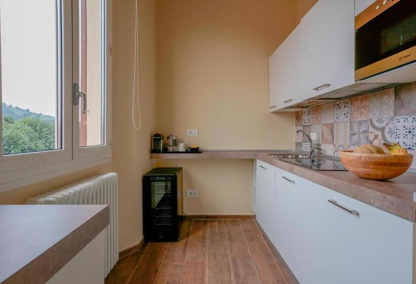 اتاق لوکس چهار تخته, Attico Di Via D'azeglio