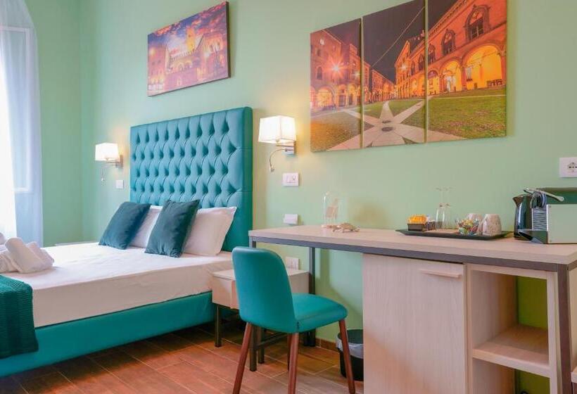 اتاق لوکس, Attico Di Via D'azeglio